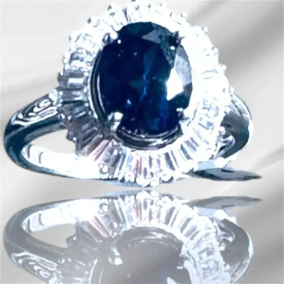 Sterling Silver Oval Created Sapphire Halo Ring Classic Elegant Style Size 7.5 - Picture 9 of 16